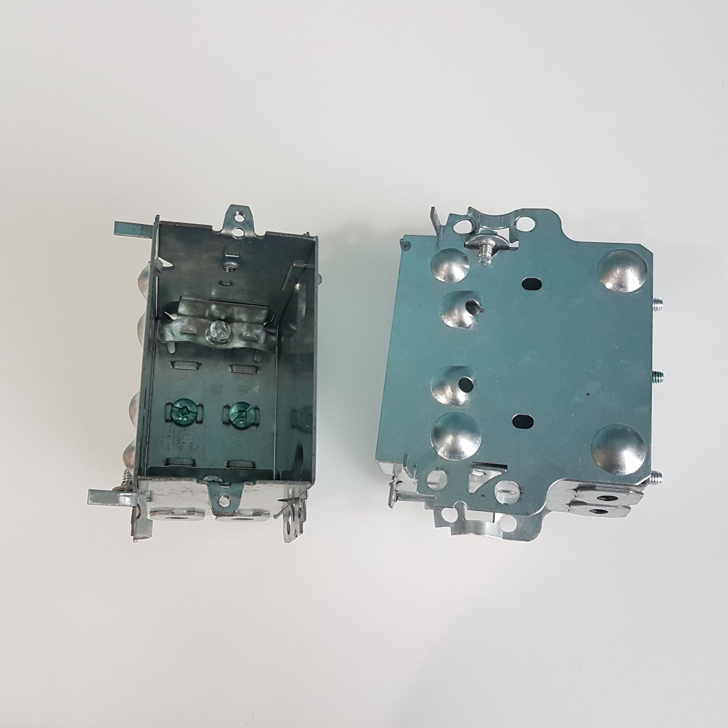 1004-LH Device Box 3" Deep Gangable with Nmd90