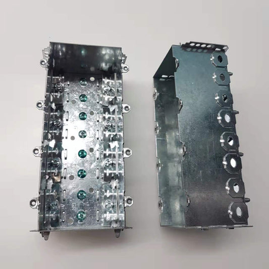 2104-LLE4 Device Box 2-1/2 In. Deep 4 Gang Loomex , 10 PCS/BOX