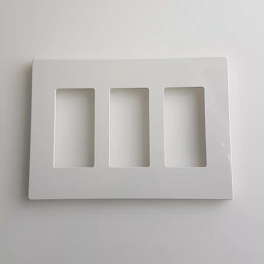 KMP3 Decora 3-Gang Wallplate, Screwless, Poly Carbonate, Snap-On Mount - White