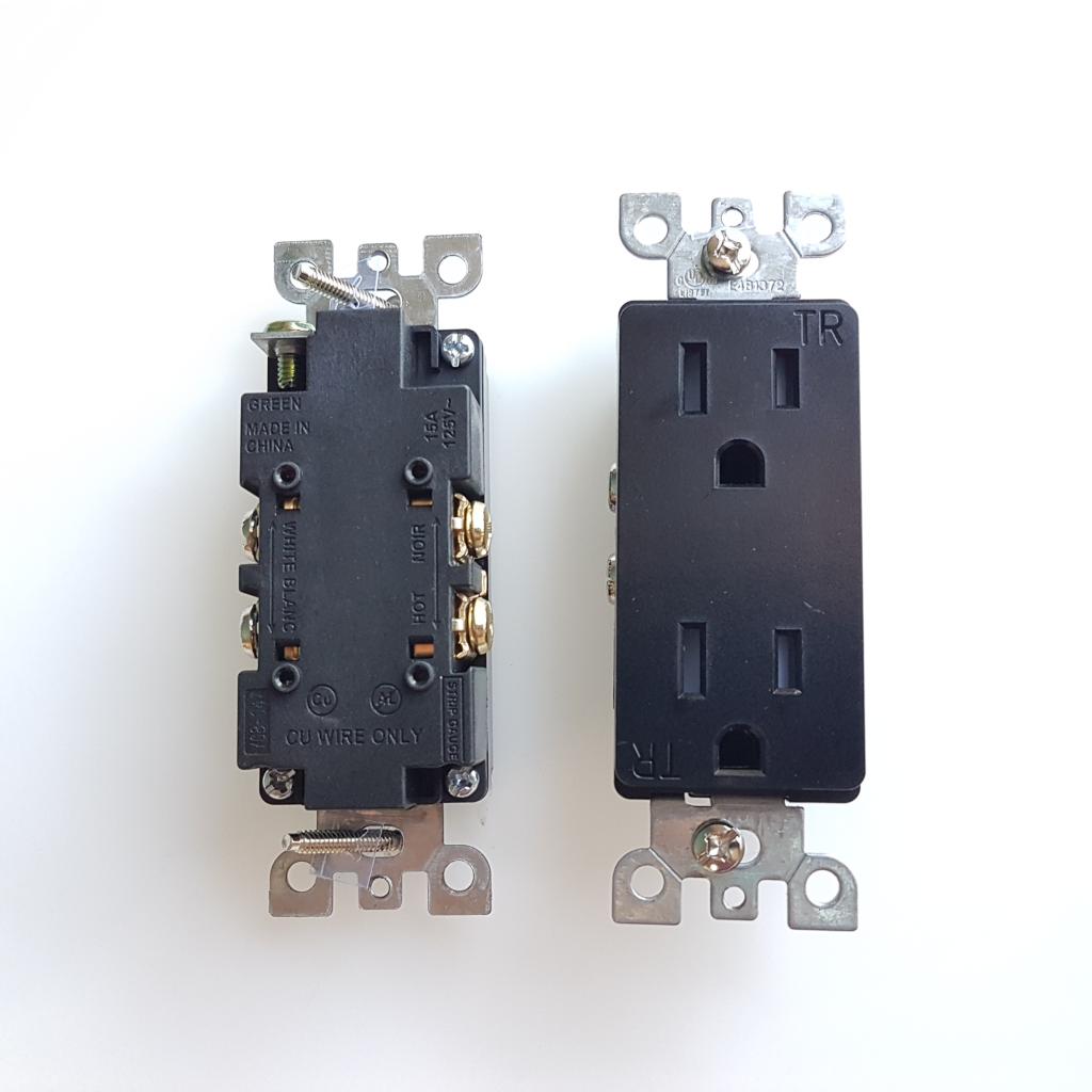 Decora Tamper Resistant Receptacle 15A, BLACK